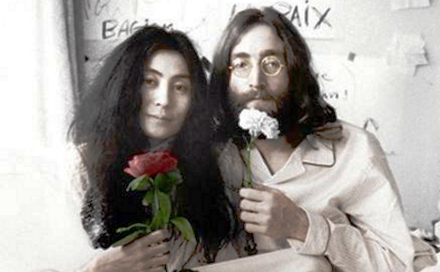 Yoko Ono Finally Admits: I Broke Up 'The Beatles' - GlossyNews.com